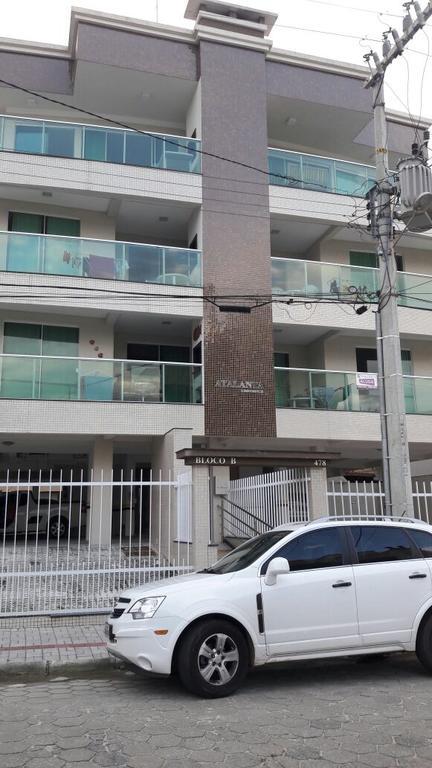 Апартаменты Residencial Atalanta Бомбиньяс Экстерьер фото